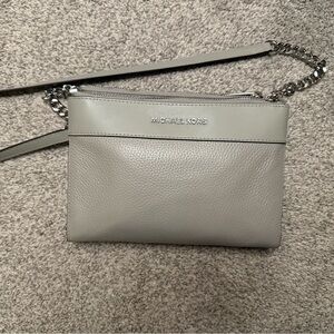 Michael Kors Light Gray Kenly Large Pebbled Leather Crossbody Bag